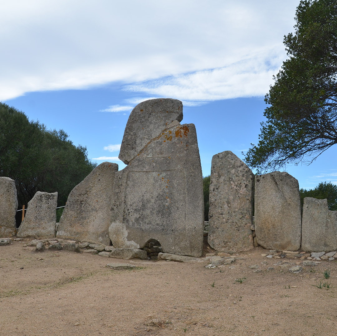 La Tombe des géants de Li Lolghi à Arzachena, province de Gallura-Sardaigne