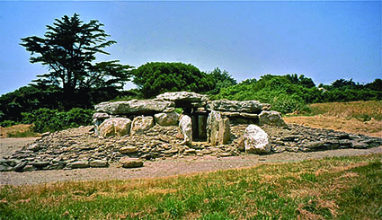 Le dolmen de la Joselière à la fin des fouilles à Pornic (Loire-Atlantique)