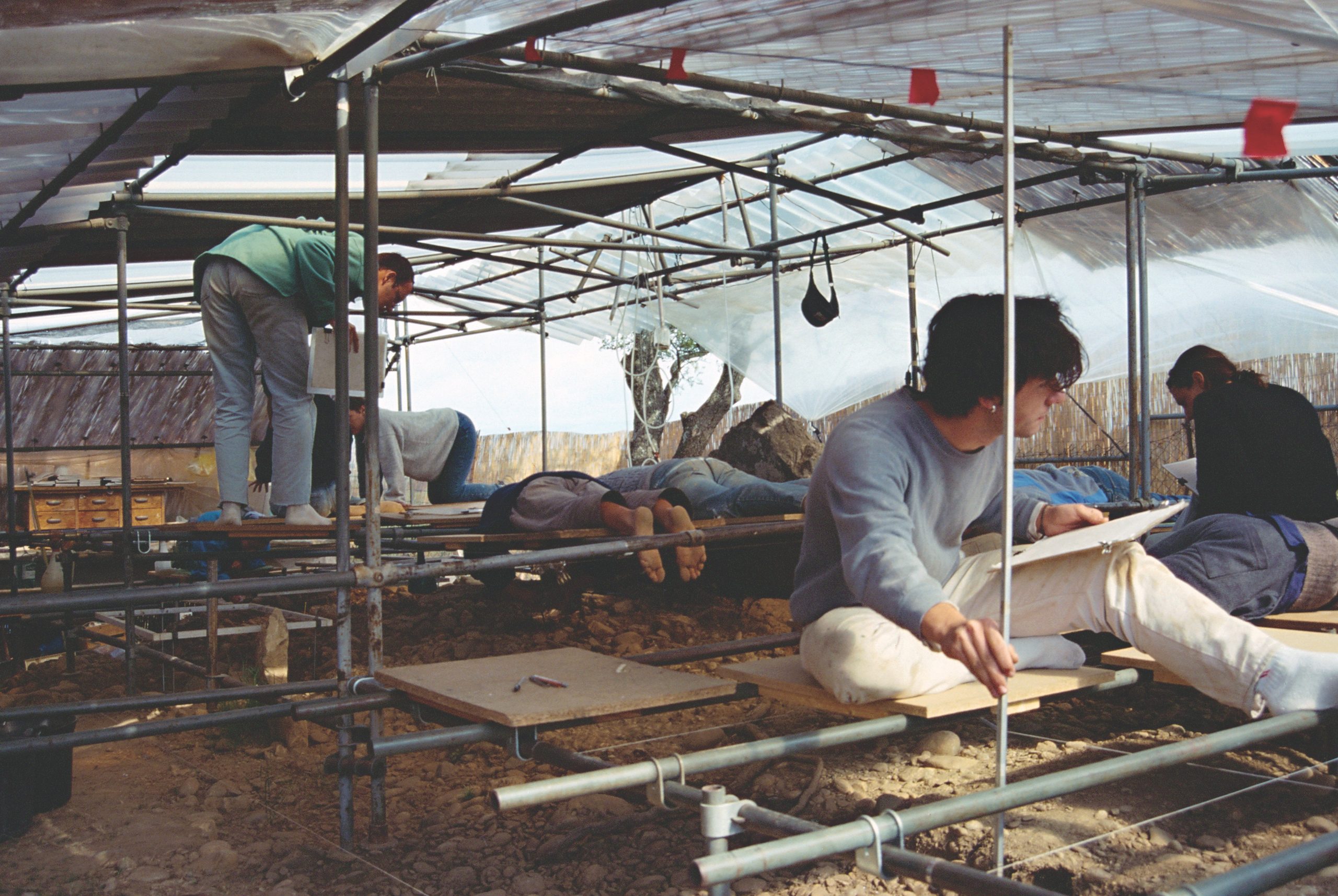 Fouille du dolmen des Peirières à Villedubert (Aude)